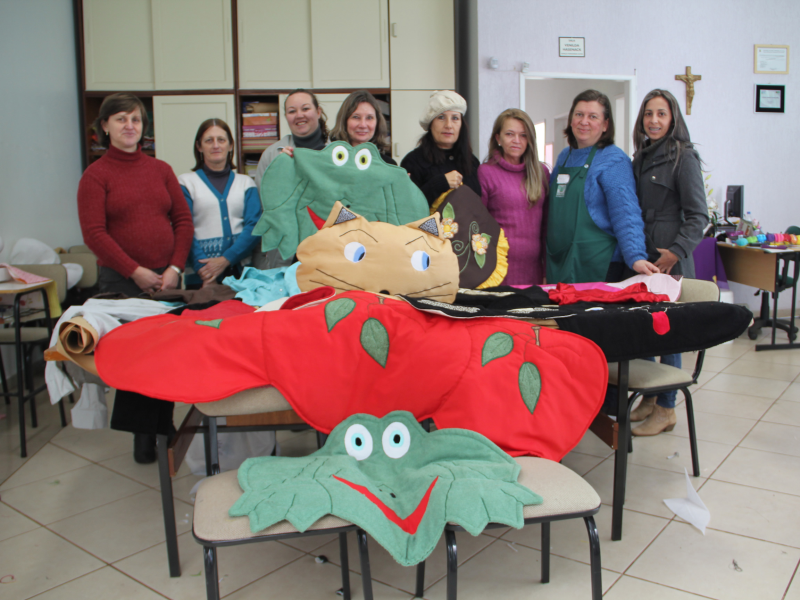 SECRETARIA DA MULHER PROMOVE CURSO DE CORTE E COSTURA